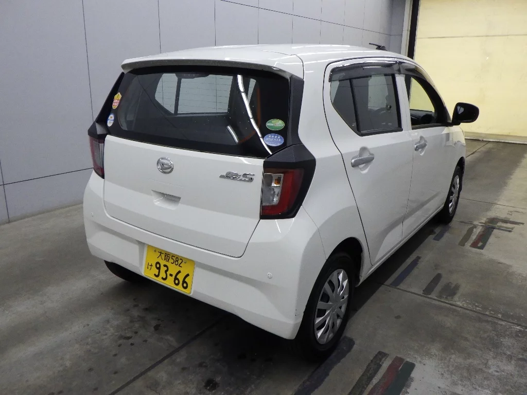 Daihatsu Mira e:S LA350S 2020